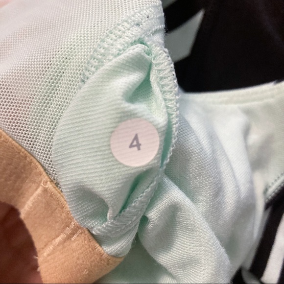 Lululemon Workout Tank - Picture 4 of 4